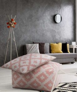 Alternative view of Unwind poef & kussen Set 260 wit / roze 80cm x 80cm