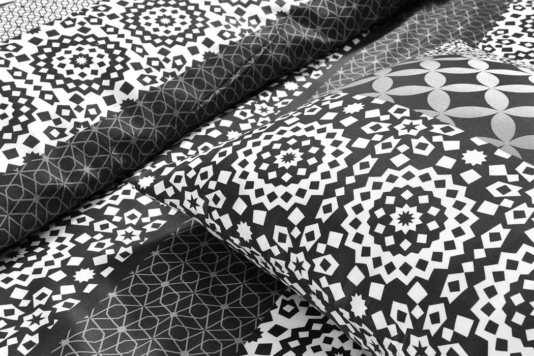Bed linen Stereo 100-NL Black / White 240cm x 240cm / 60cm x 70cm (2 pcs.) - Afbeelding 3