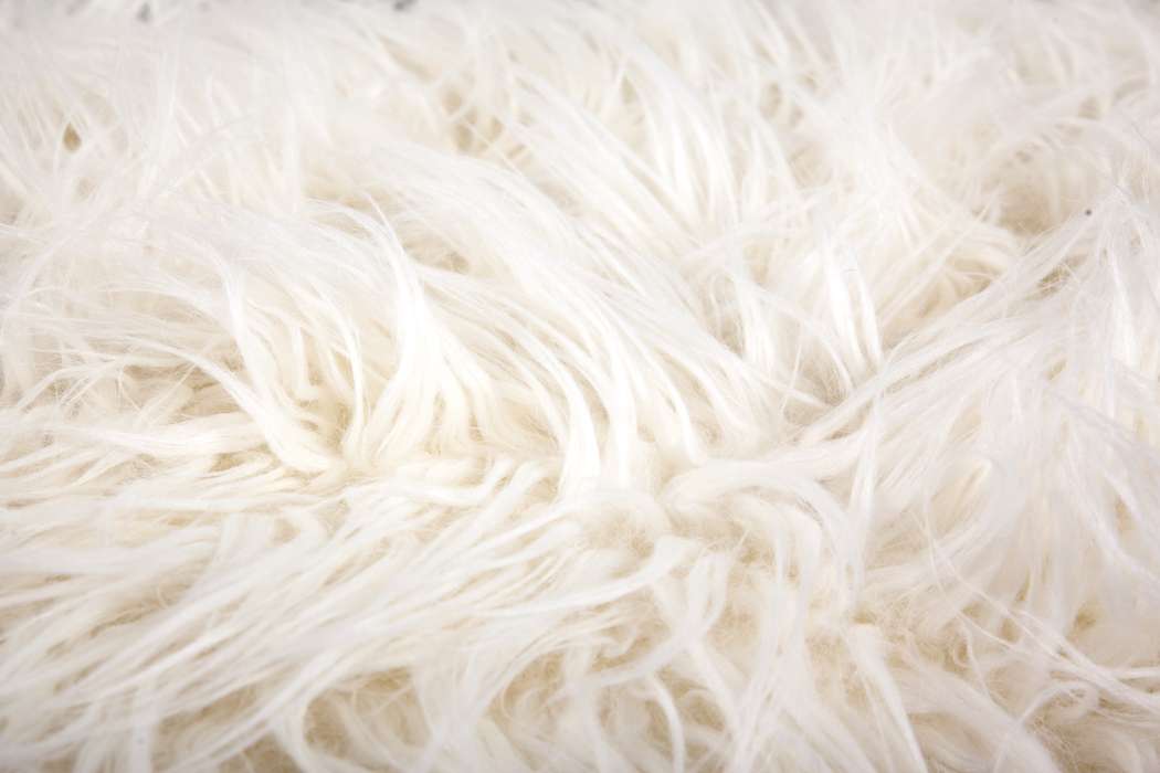 Faux Fur poof Laika 210 wit - Afbeelding 3