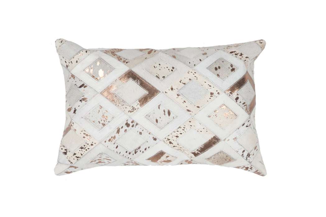 Spark Pillow 110 ivory / chrome 40cm x 60cm