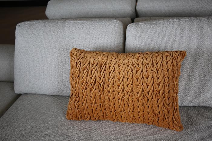 Kussen Fort Erie 60x40 geel