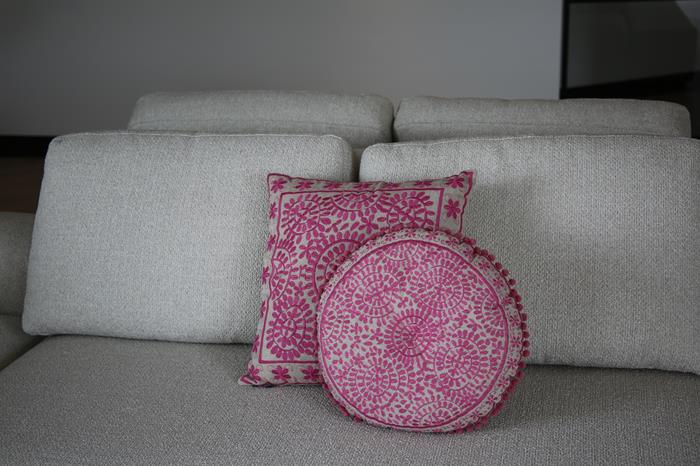 Kussen Lagarto rond roze - Afbeelding 2