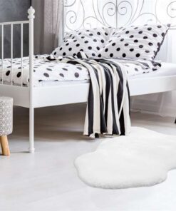Alternative view of badmat Rabbit Sheepskin 200 wit 60x90cm