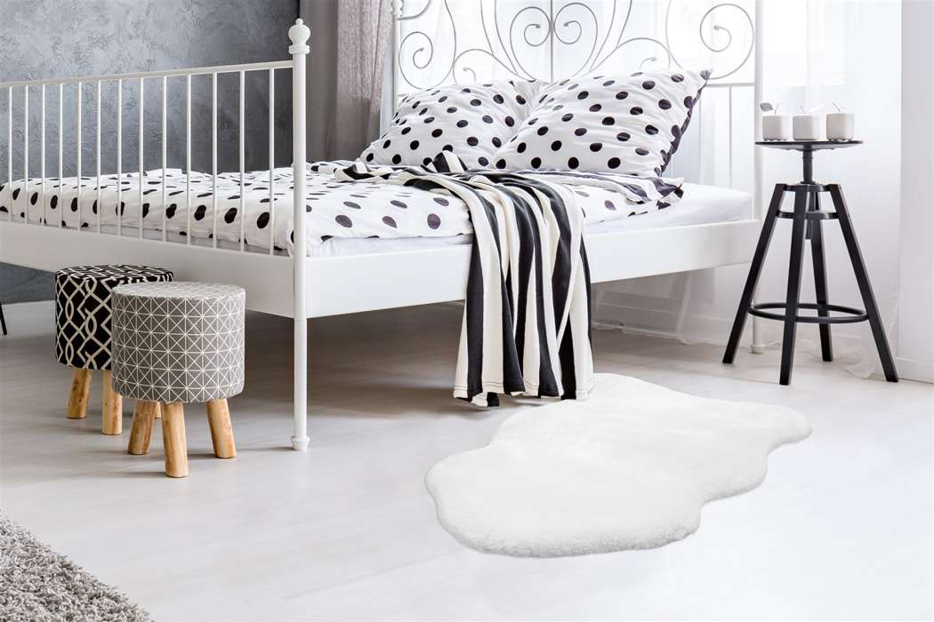 badmat Rabbit Sheepskin 200 wit 60x90cm - Afbeelding 2