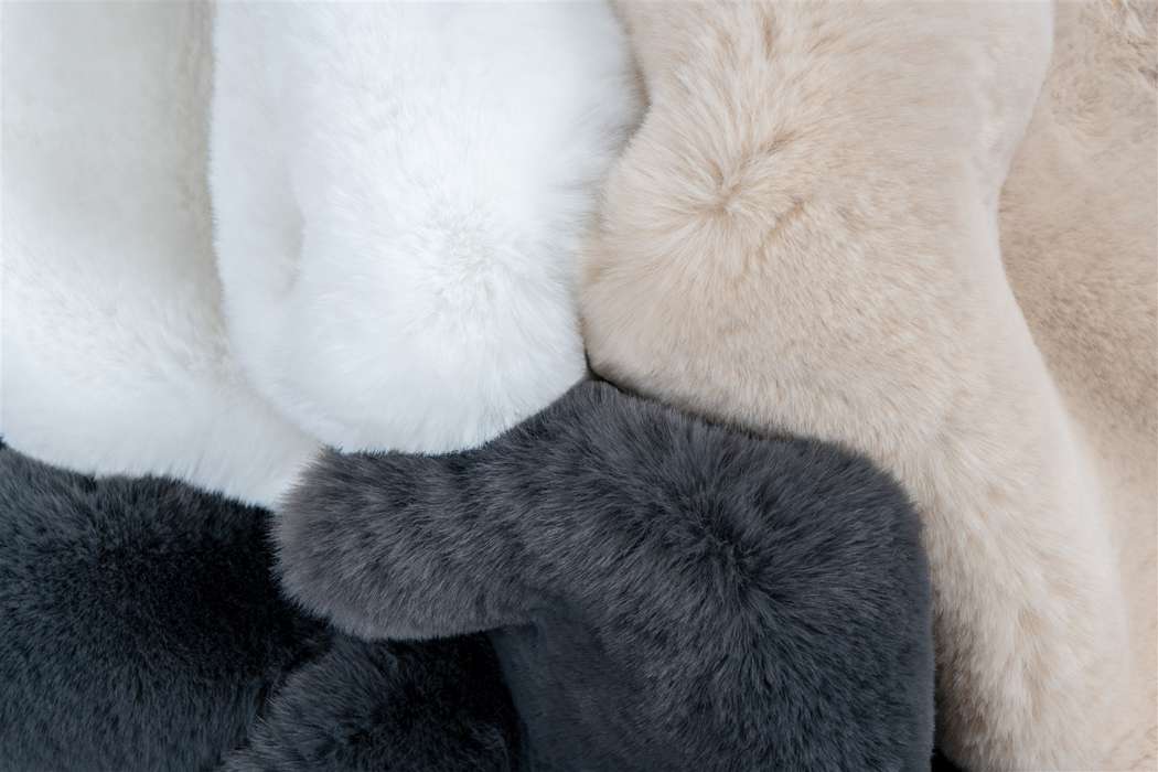 badmat Rabbit Sheepskin 200 wit 60x90cm - Afbeelding 3