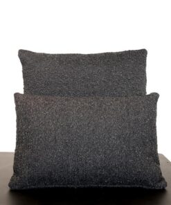 Alternative view of Kussen Riva 30x50 zwart